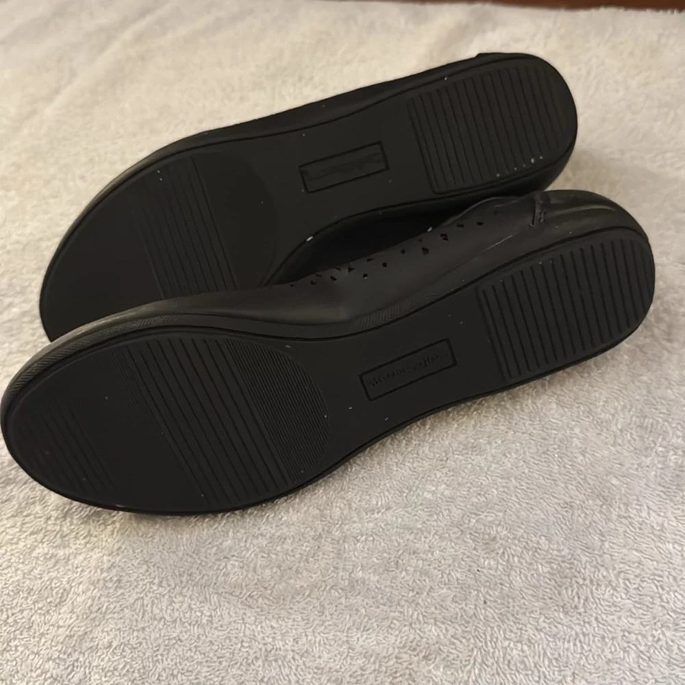 NWOT Croft & Barrow Ortho-lite Perforated Ballet Flats Cushion Insole Flexible